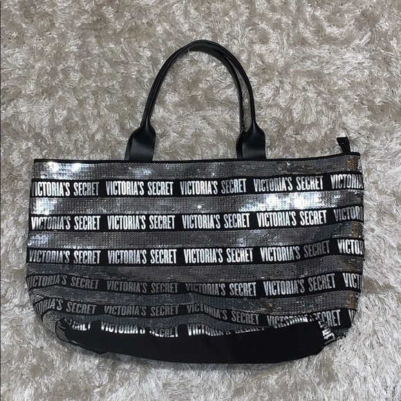 Victoria’s Secret black sparkly weekender‎ duffel bag sequins - Picture 1 of 3